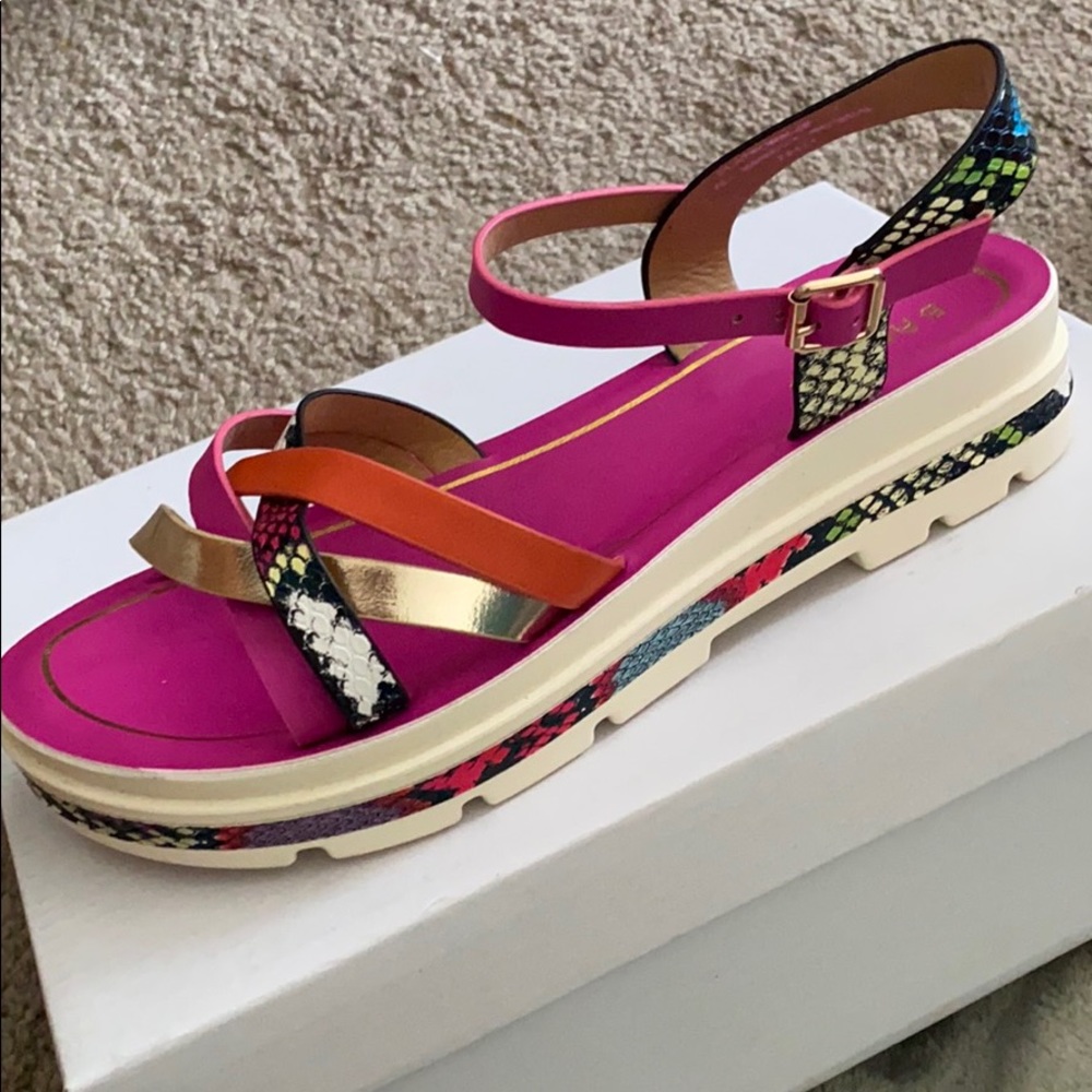 Multi-Color Strap Platform Sandal W (7) (NEW)